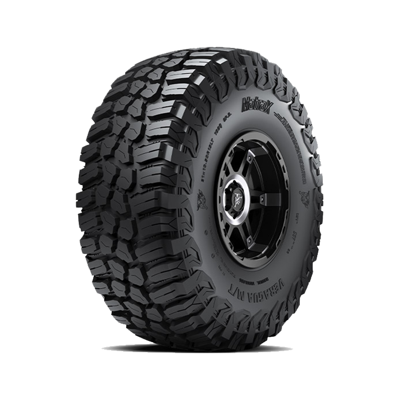 17 INCH RIM AND 285/70 R17 TIRE 