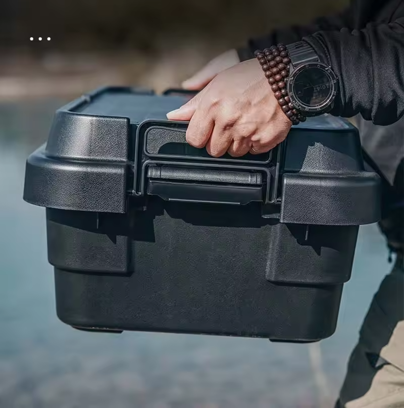 Heavy Duty Large Capacity 70L Stackable Plastic Storage Box  With Lid